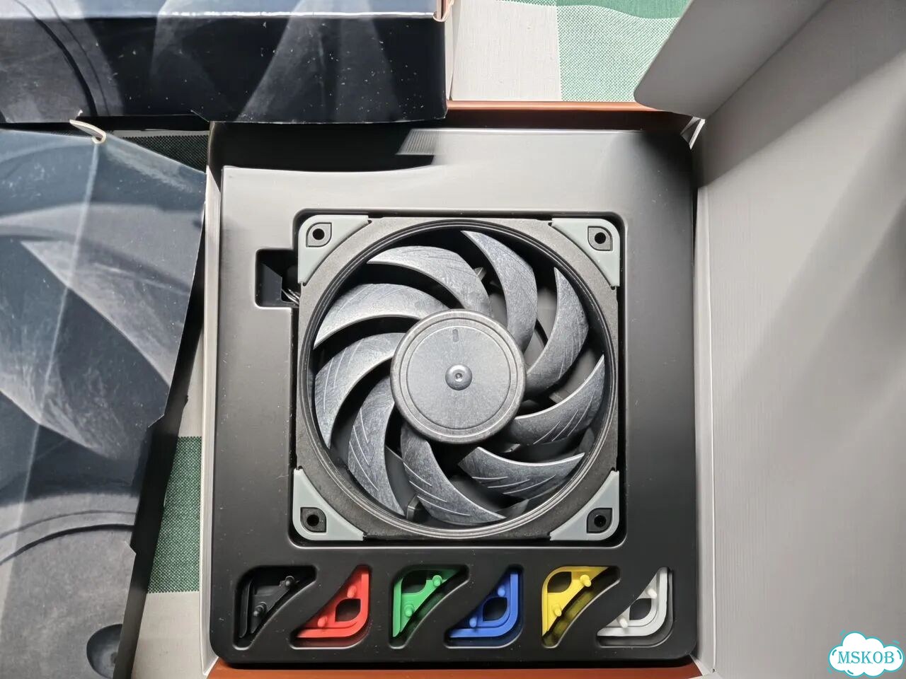 Вентиляторы Noctua NF-A12x25 Chromax фото 4