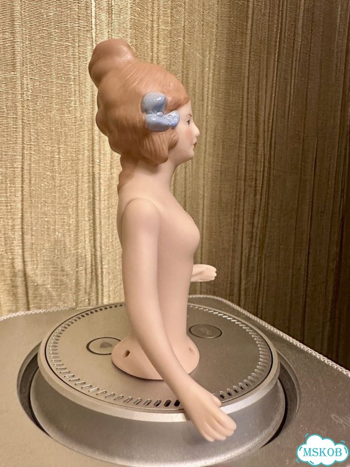 Фарфоровая куколка половинка half doll игольница фото 3