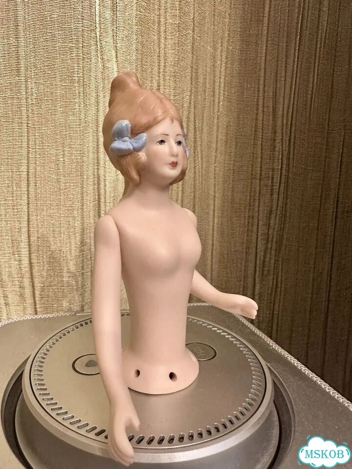 Фарфоровая куколка половинка half doll игольница фото 6