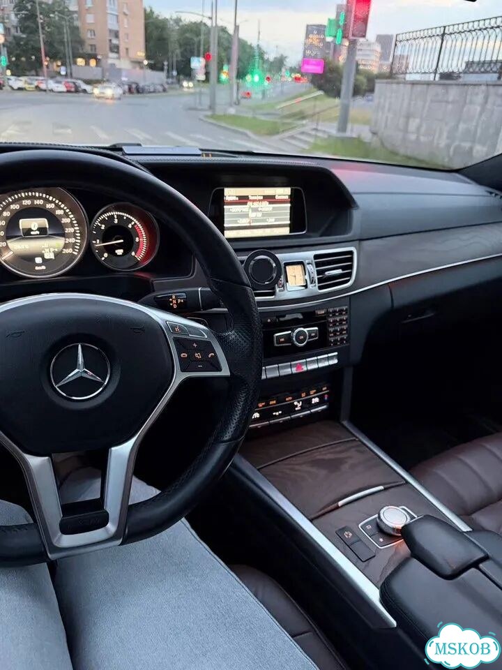 Mercedes-Benz E-класс 2.1 AT, 2014, 120 000 км фото 11