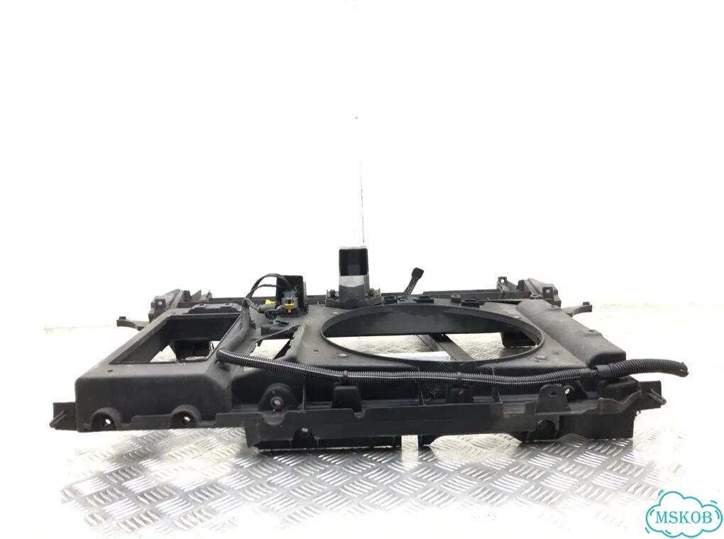 Панель передняя (телевизор) Peugeot 3008 1.6 HDI фото 5