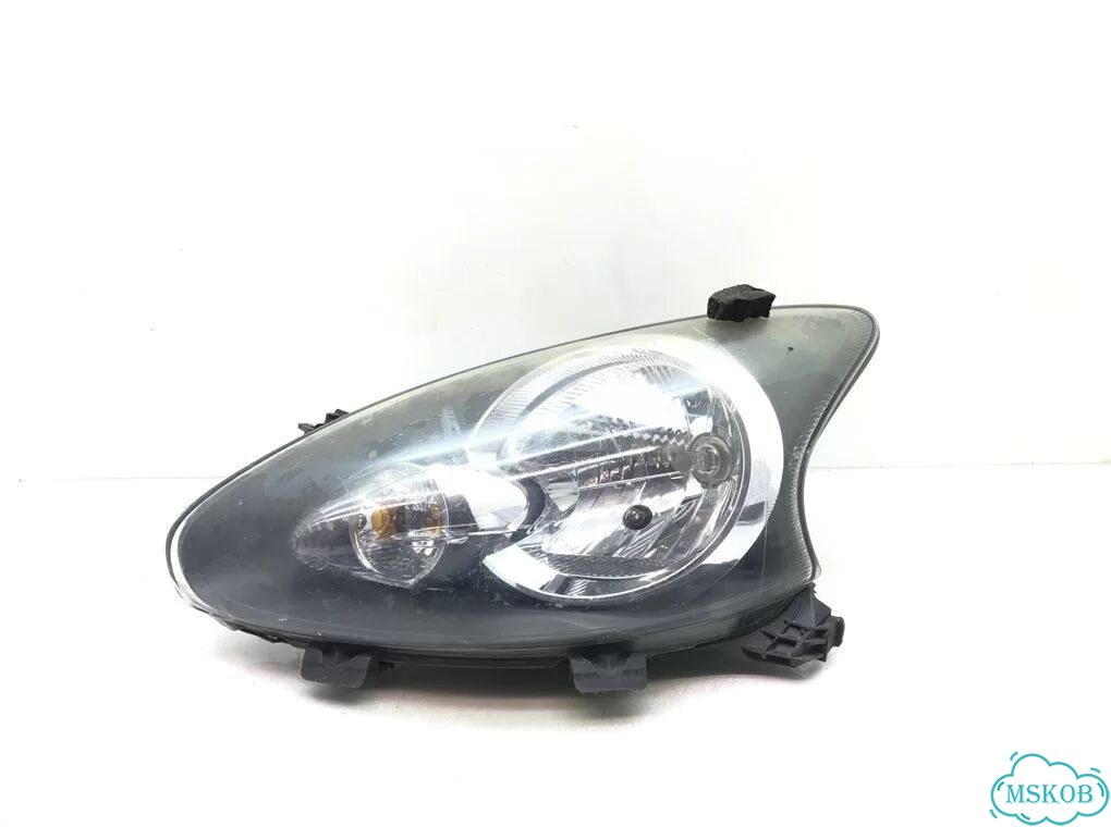 Фара левая Toyota Aygo 1 1.0 I 2007 фото 1