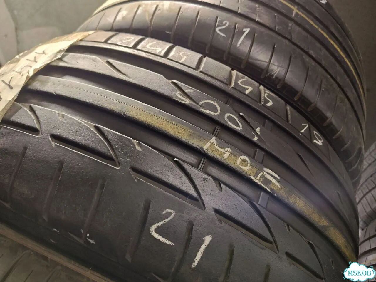 Bridgestone Potenza S001 245/45 R19 фото 2