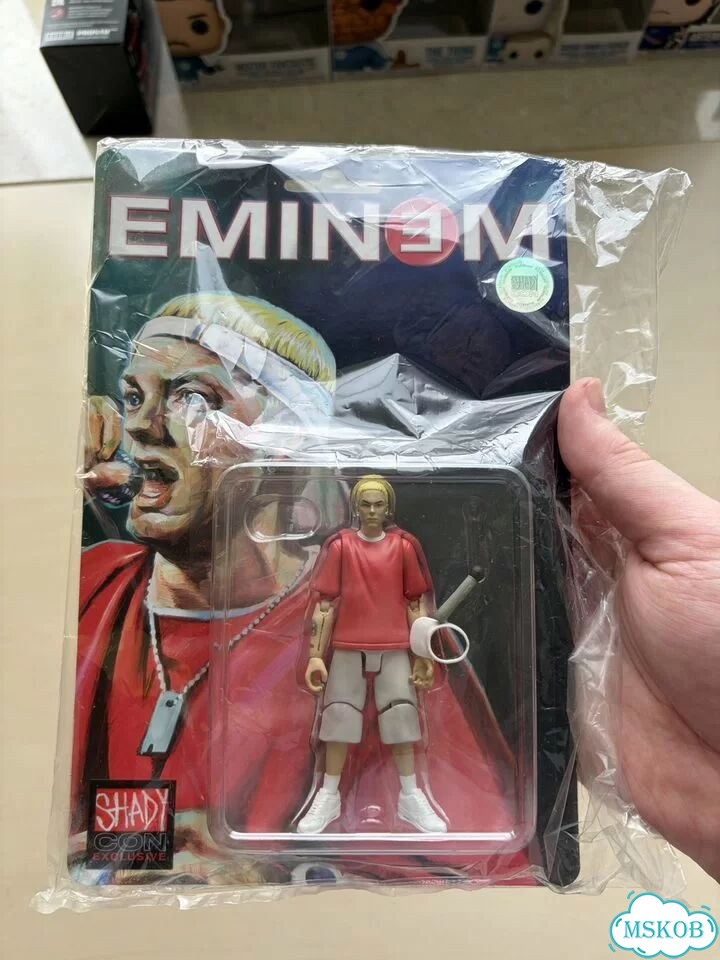 Коллекционные фигурки Eminem'а с ShadyCon фото 2