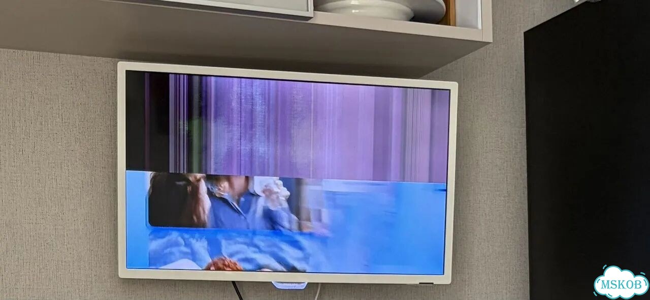 Телевизор philips на запчасти фото 1