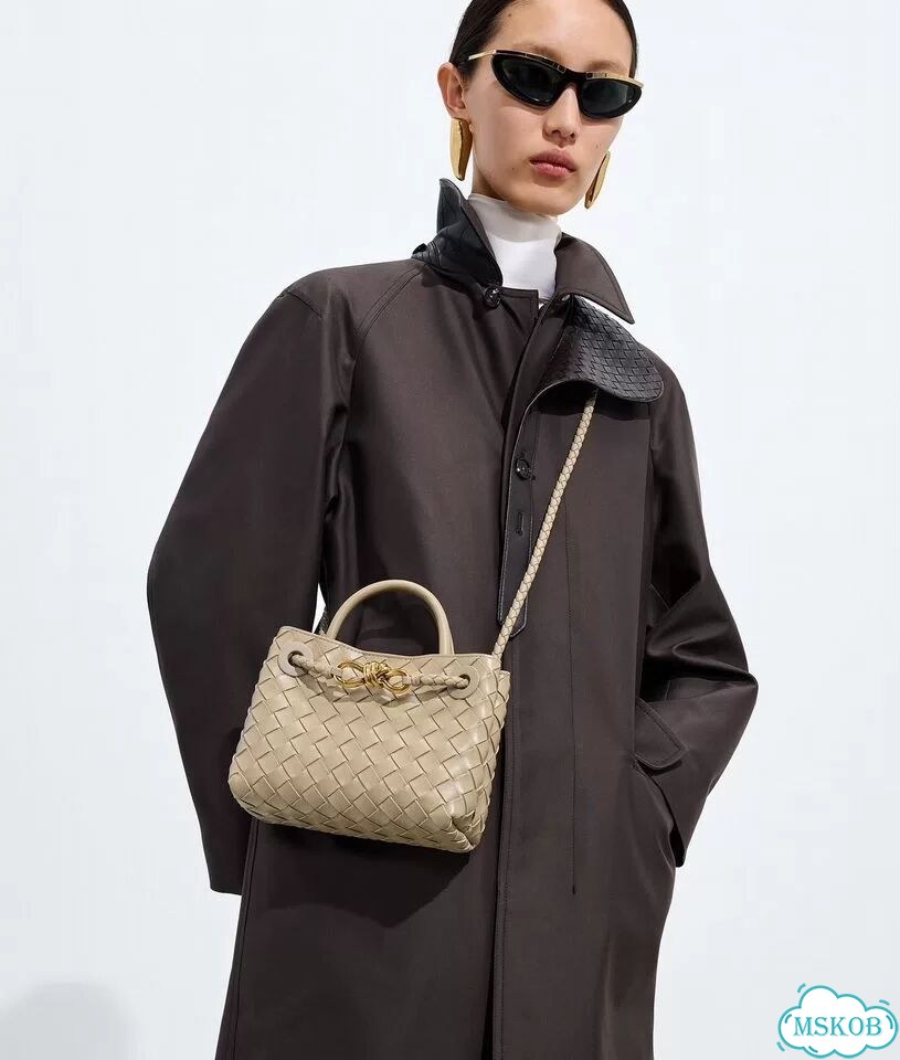 Сумка женская Bottega Veneta Andiamo mini фото 1