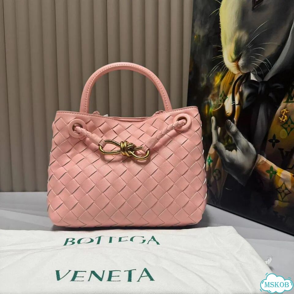 Сумка женская Bottega Veneta Andiamo mini фото 9