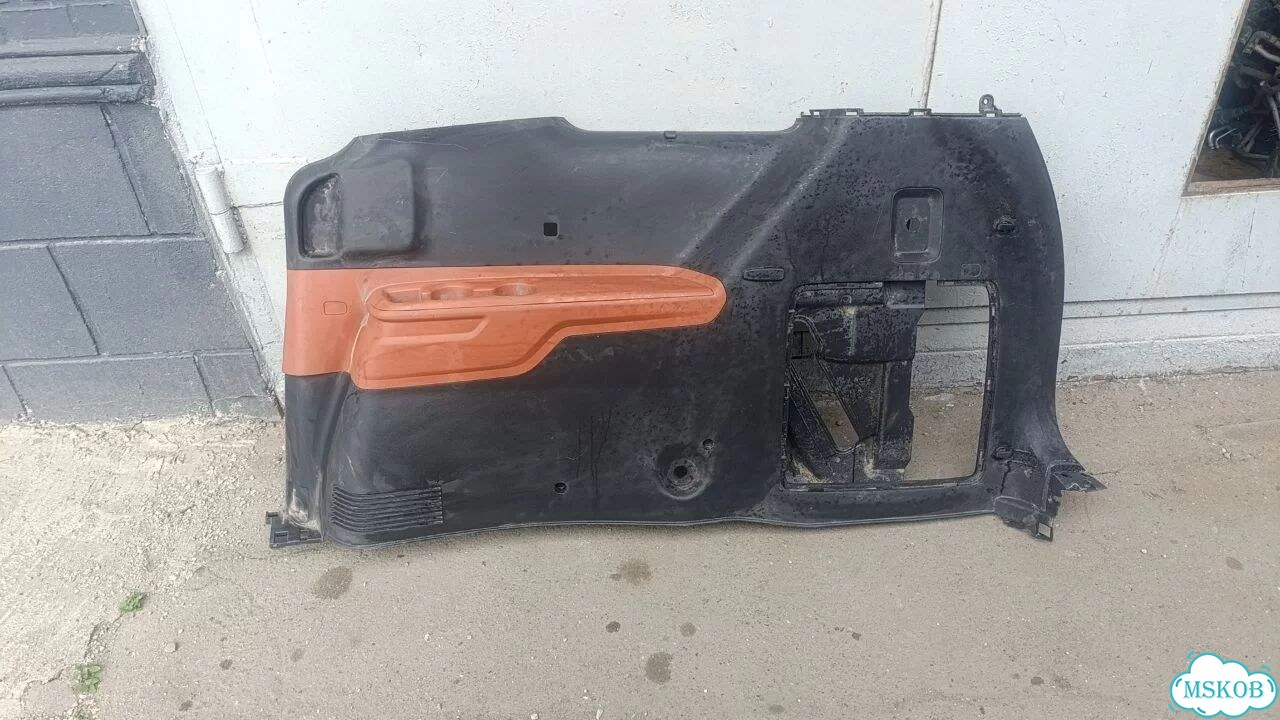 Обшивка багажника Kia Carnival фото 1
