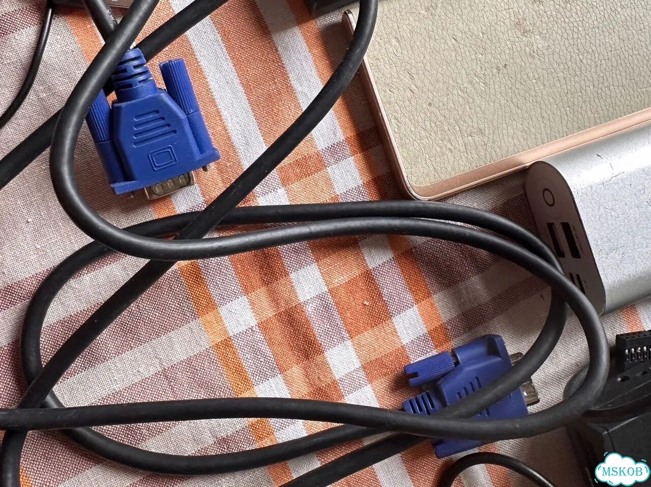 Провода, телефон без АКБ, power bank и мн др фото 8