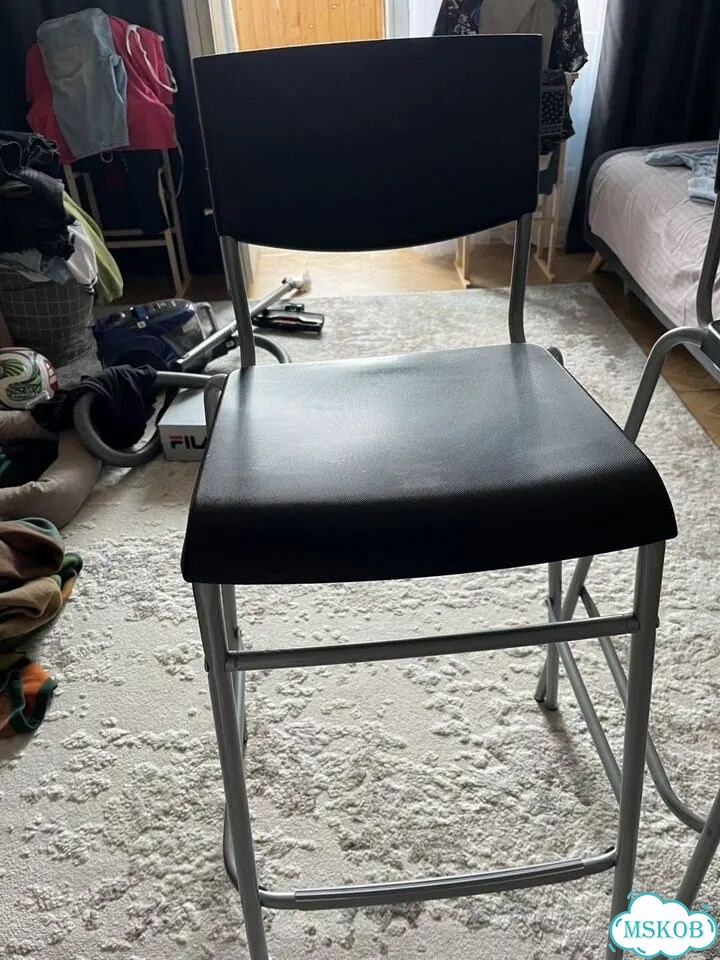 Барный стул IKEA фото 1