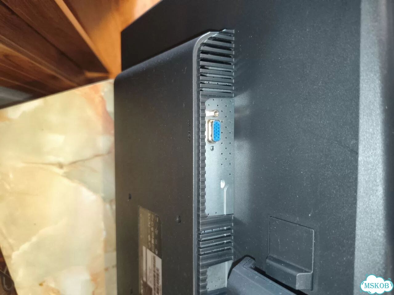 Acer X223W фото 5