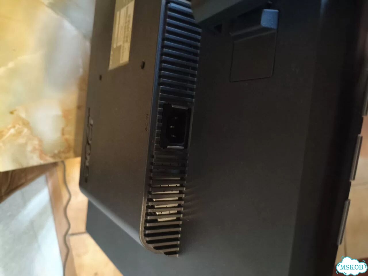 Acer X223W фото 6