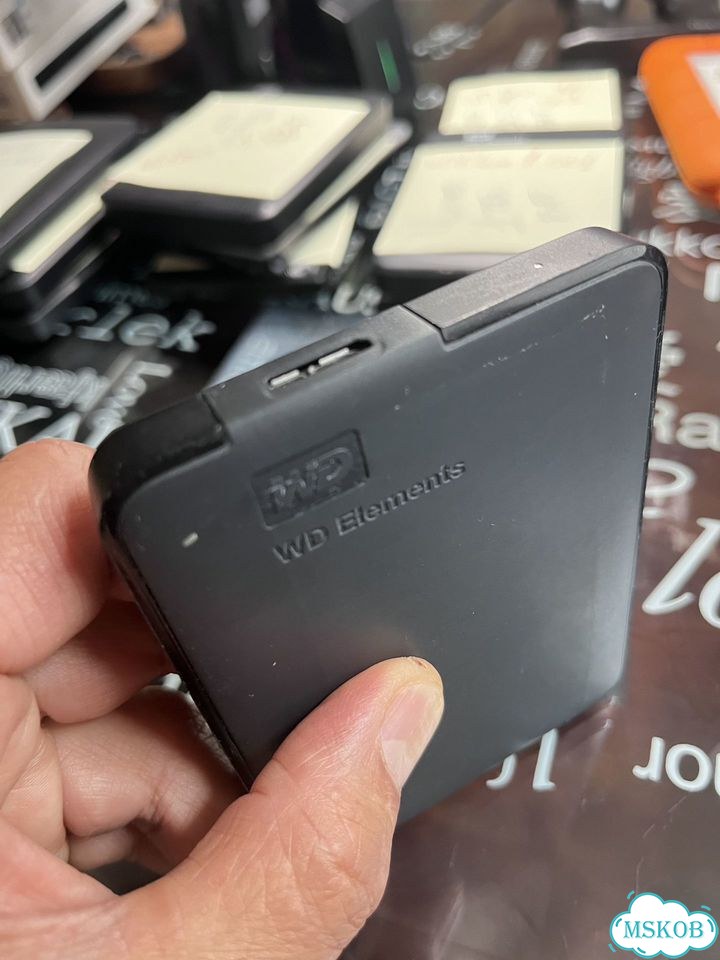 Внешниий жёсткий WD Elements 1 Tb Тб Slim (Тонкий) фото 3
