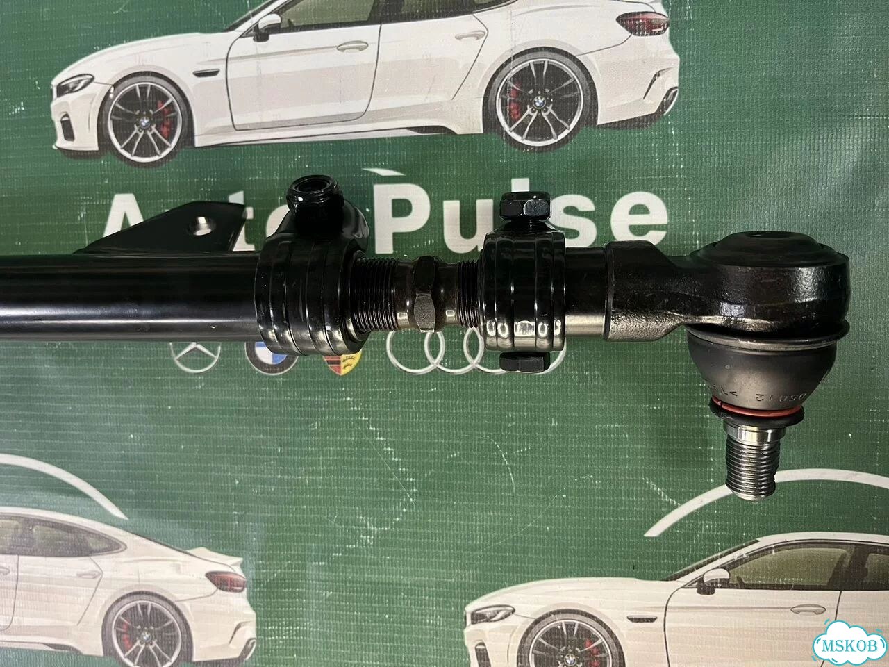 Новая поперечная рулевая тяга Mercedes A4633300703 фото 8