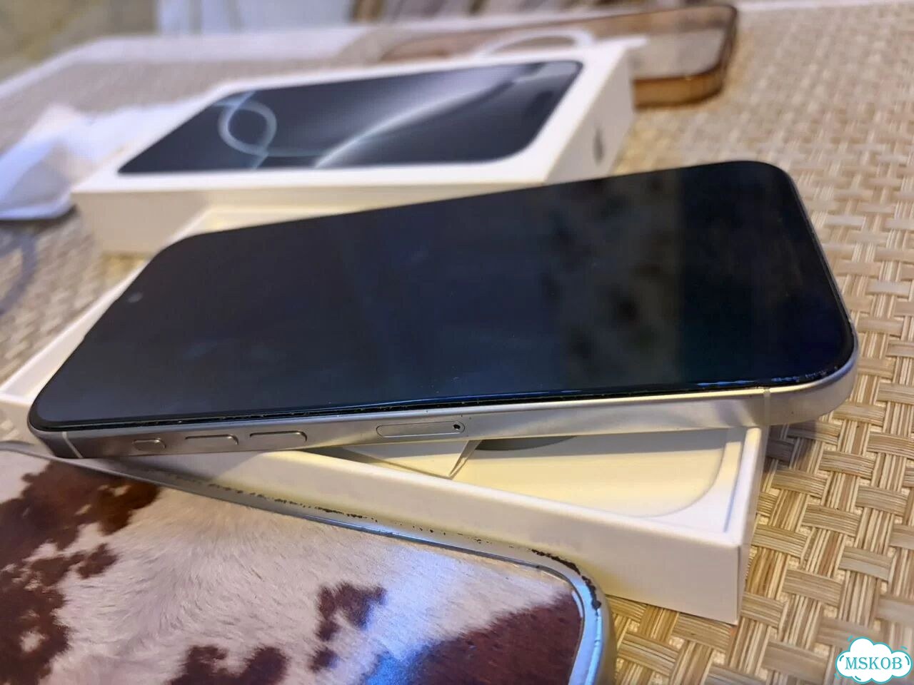 iPhone 16 Pro Max, 256 ГБ, SIM + eSIM фото 5