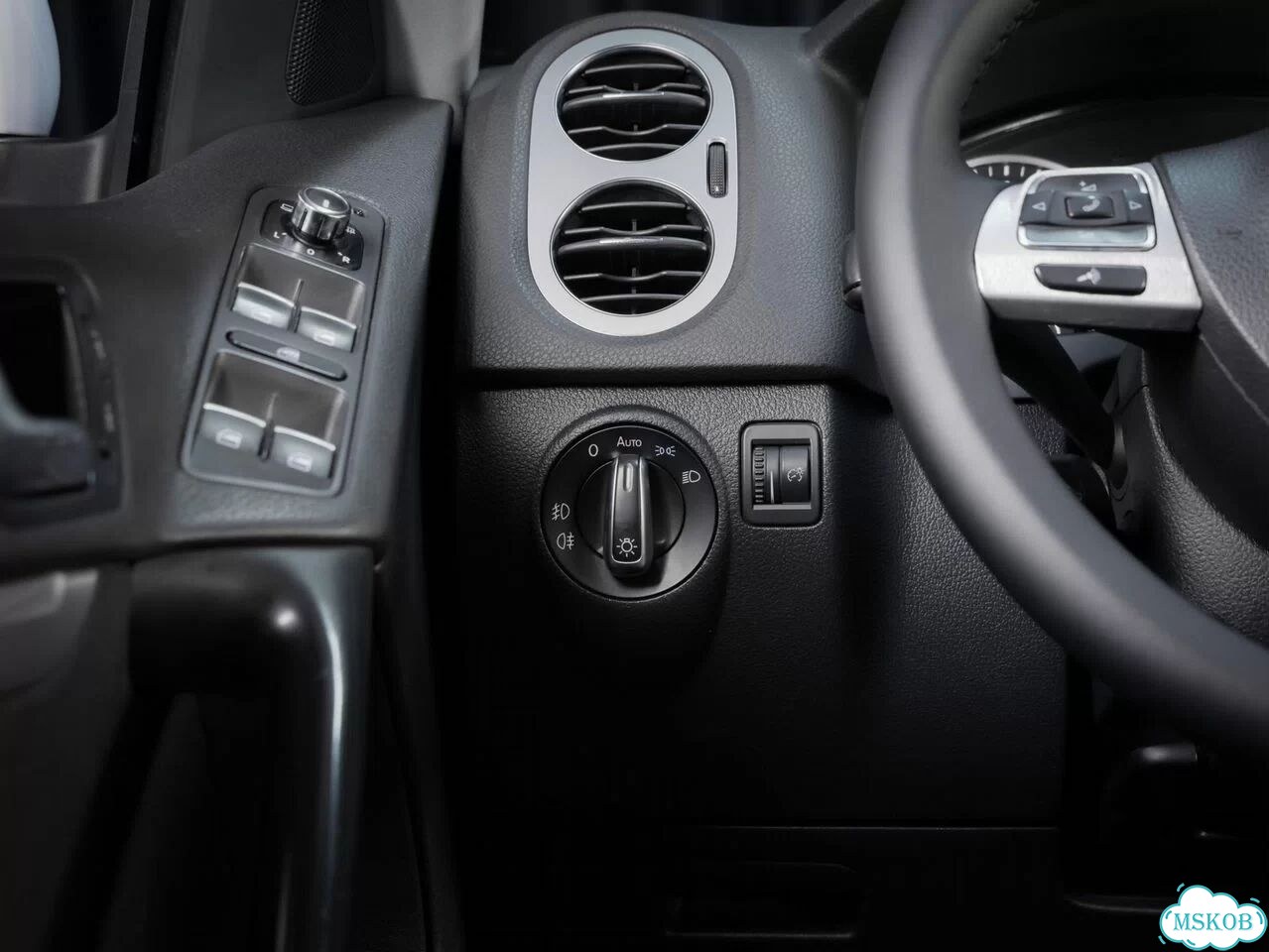 Volkswagen Tiguan 2.0 AT, 2013, 171 481 км фото 16