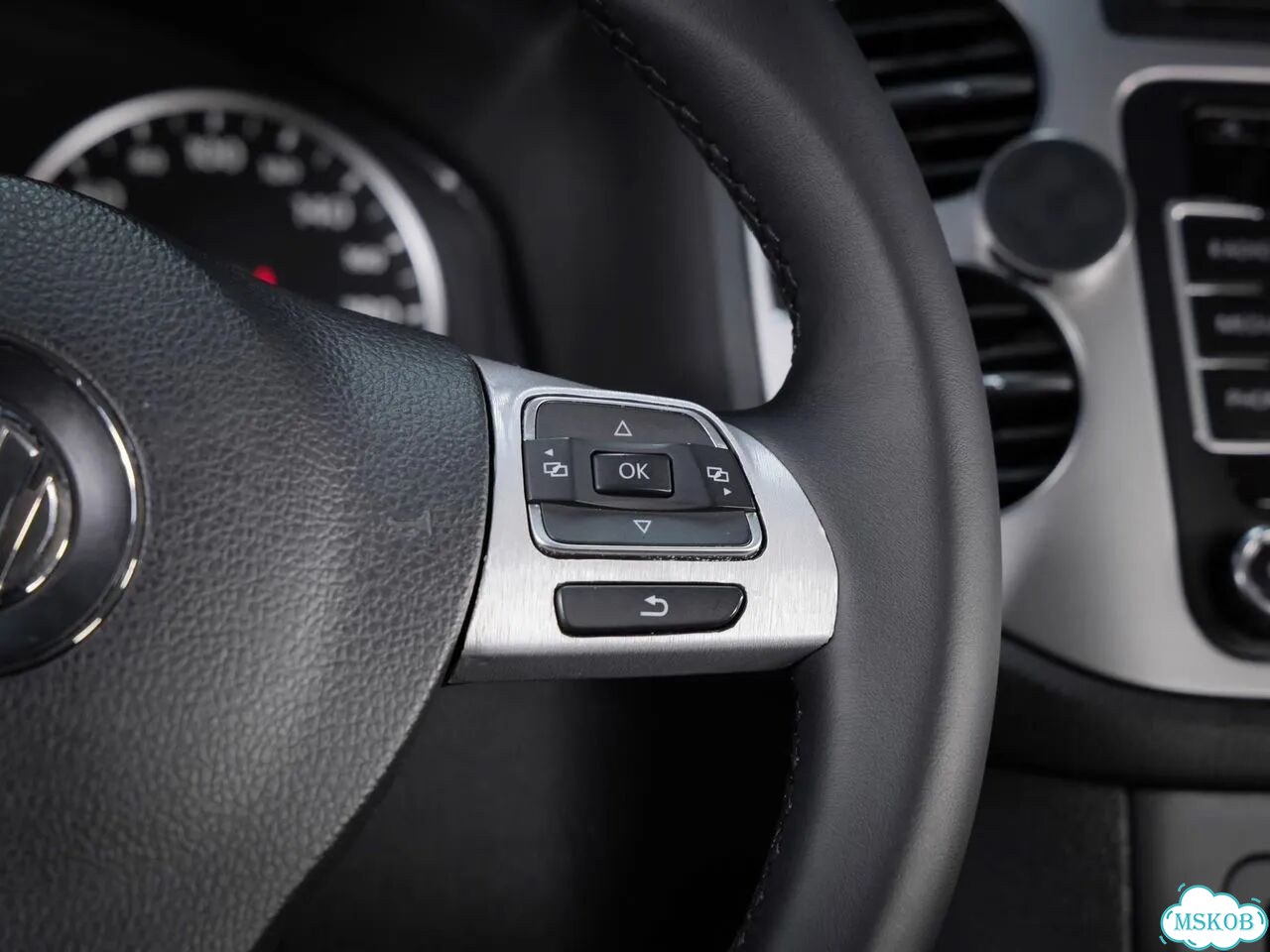 Volkswagen Tiguan 2.0 AT, 2013, 171 481 км фото 18