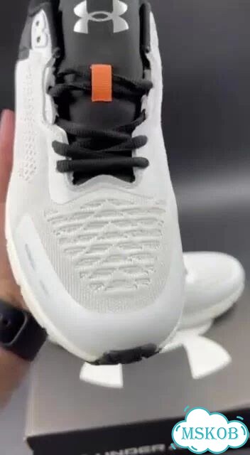 Кроссовки Under armour хит лета 2026 фото 1