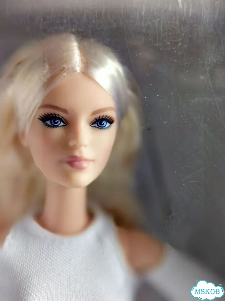 Barbie Looks Model #6 Виктория 2021 фото 1