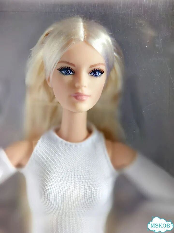 Barbie Looks Model #6 Виктория 2021 фото 6