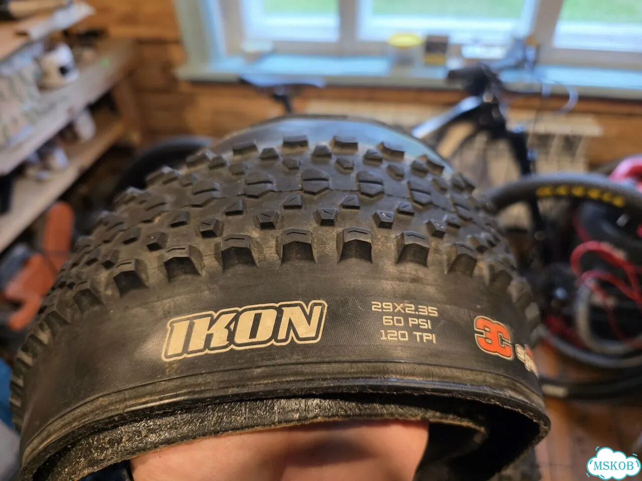 Maxxis icon 26 exo 3c tr 2.35 фото 1