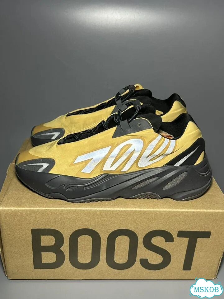 Кроссовки Adidas Yeezy Boost 700 Yellow оригинал фото 1