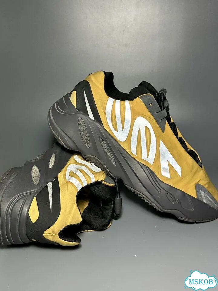 Кроссовки Adidas Yeezy Boost 700 Yellow оригинал фото 10