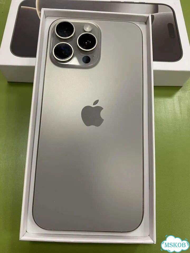 iPhone 16 Pro Max, 256 ГБ, eSIM фото 2