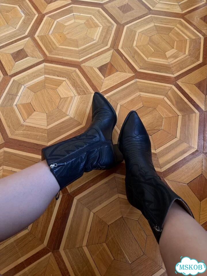 Казаки женские 37 оригинал Dior фото 10
