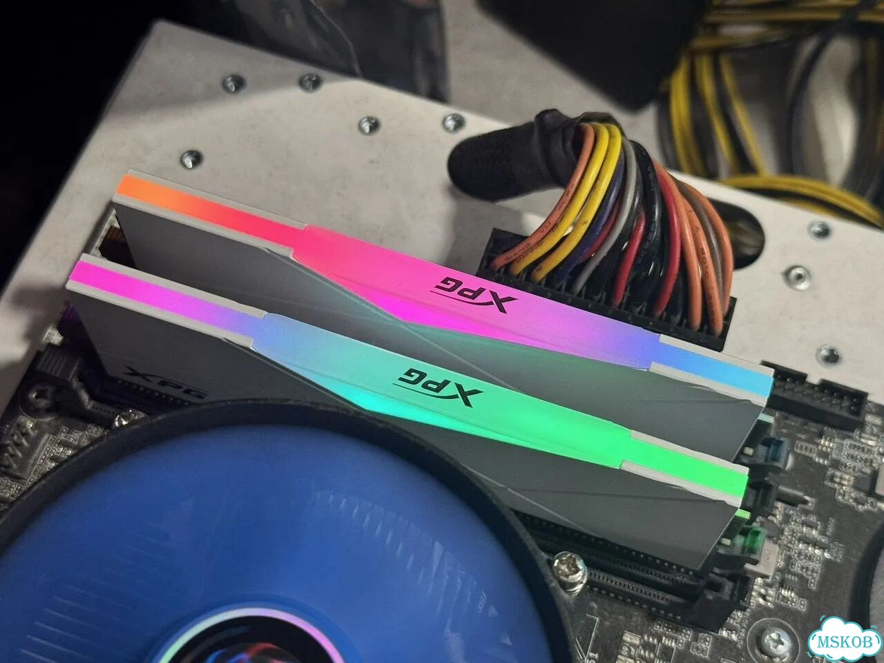 DDR4 16GB 3200mhz Adata spectrix D50 RGB фото 3