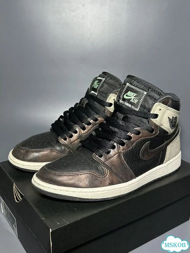 Кроссовки Nike Air Jordan 1 High og оригинал фото 2
