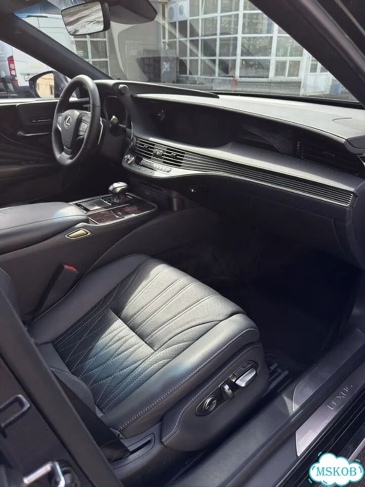 Lexus LS 3.4 AT, 2018, 234 000 км фото 18