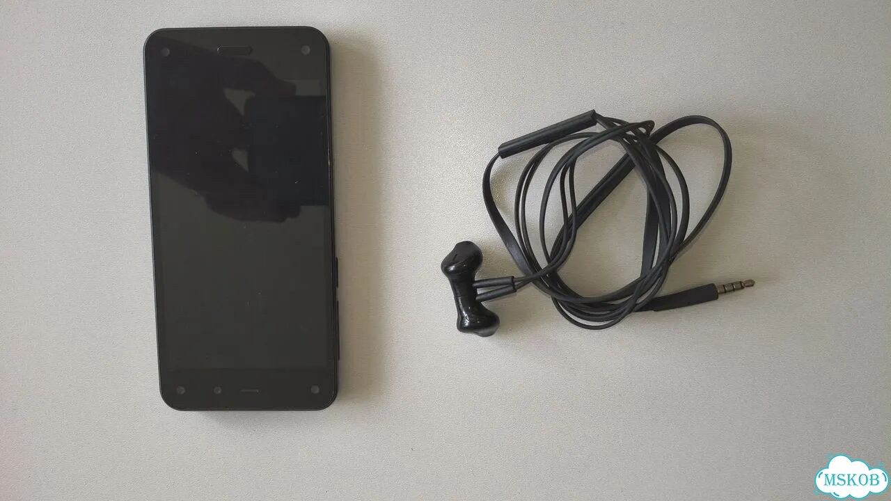 Amazon Fire Phone (Lineage OS, родные наушники) фото 2