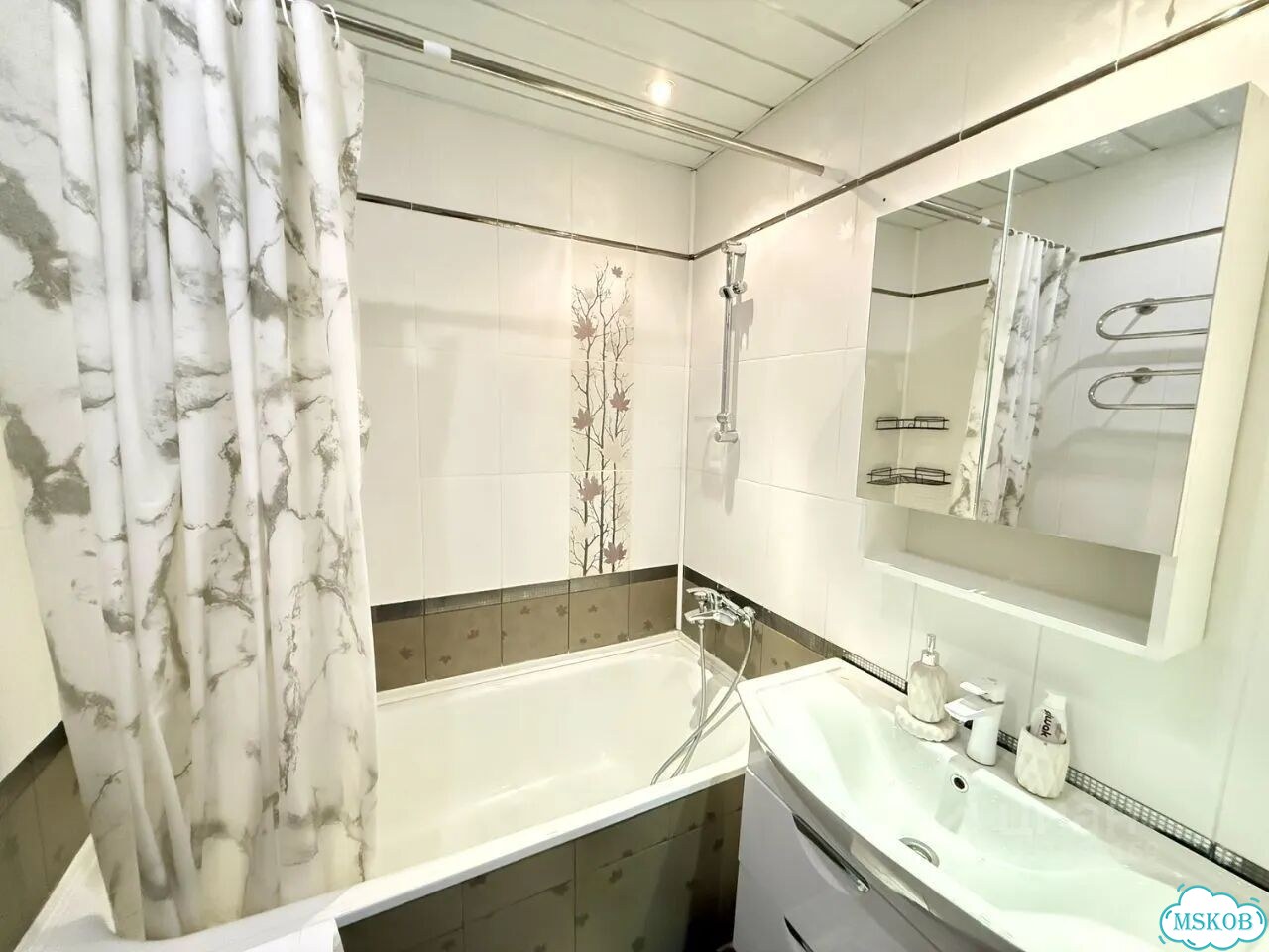 2-к. квартира, 52 м², 15/17 эт. фото 8
