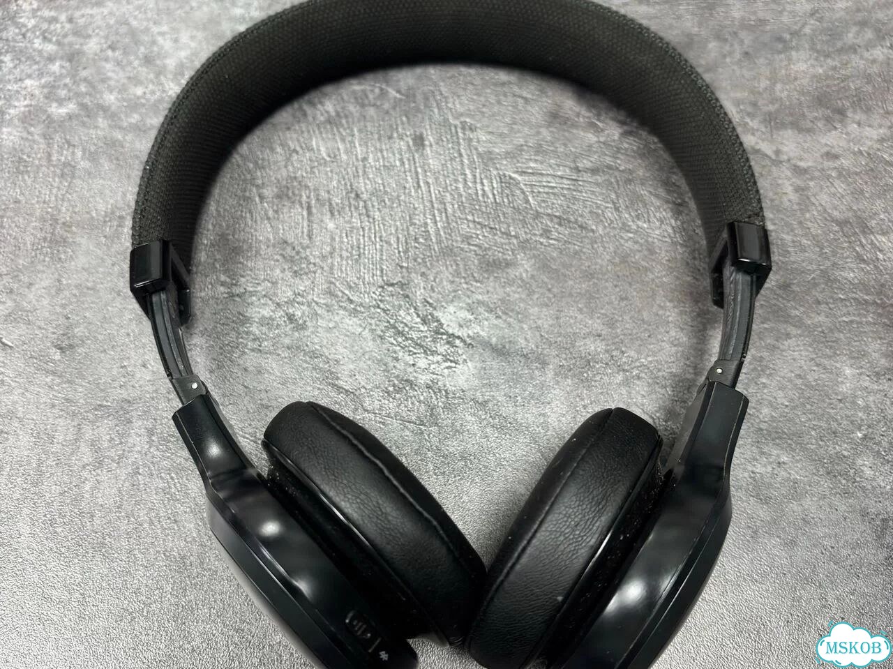 Наушники JBL Live 400BT фото 4