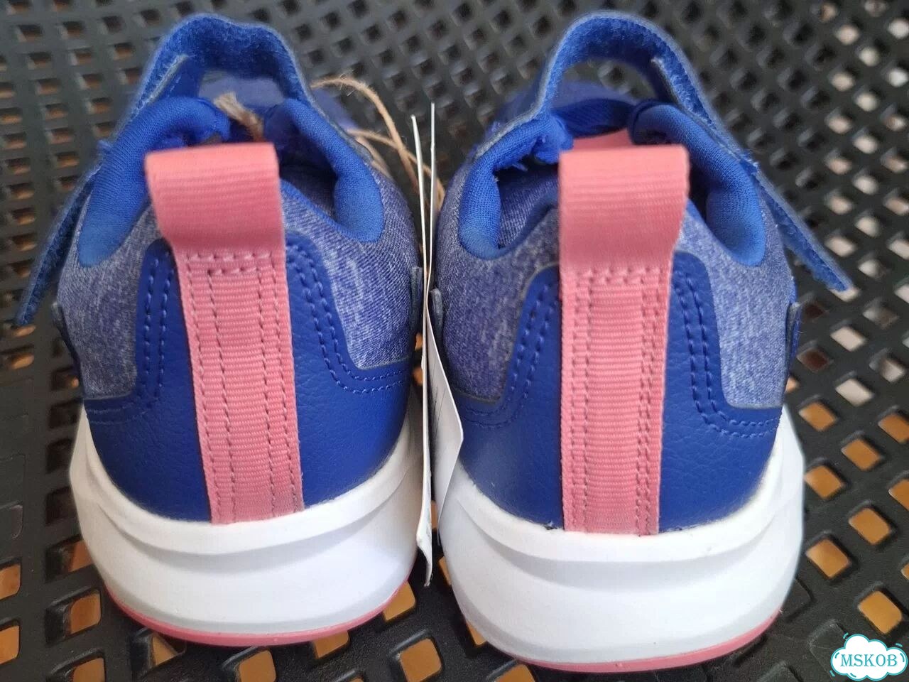 Кроссовки Adidas новые фото 3