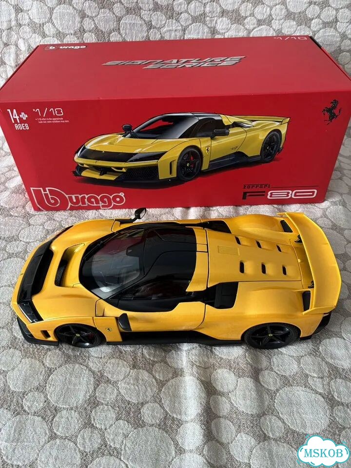 Модель Ferrari F80 1/18 фото 1