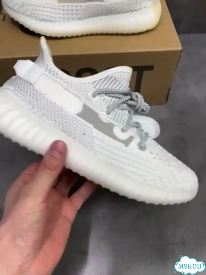 Кроссовки Adidas yeezy boost 350 фото 1