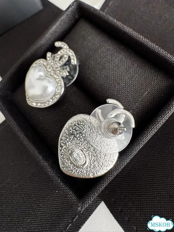 Серьги Chanel vip gift новинка фото 6