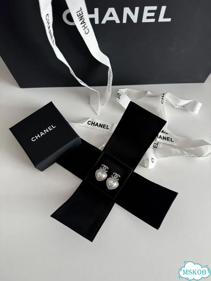 Серьги Chanel vip gift новинка фото 9