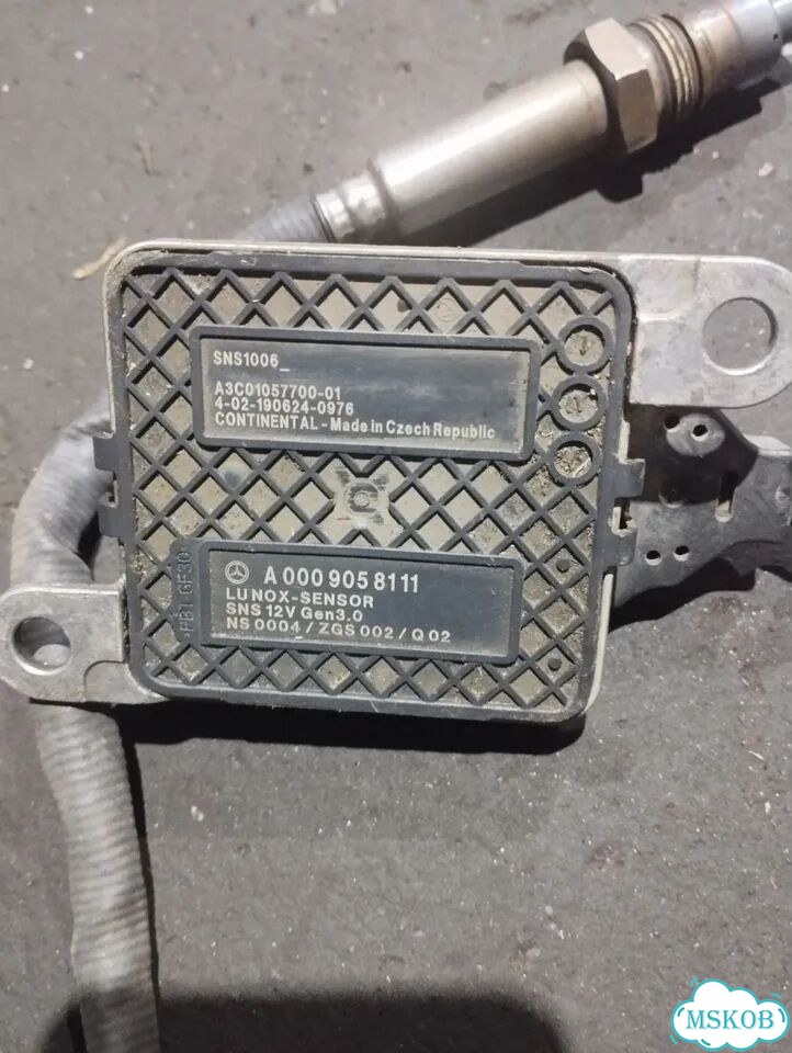 Датчик NOX Mercedes A0009058111 фото 2