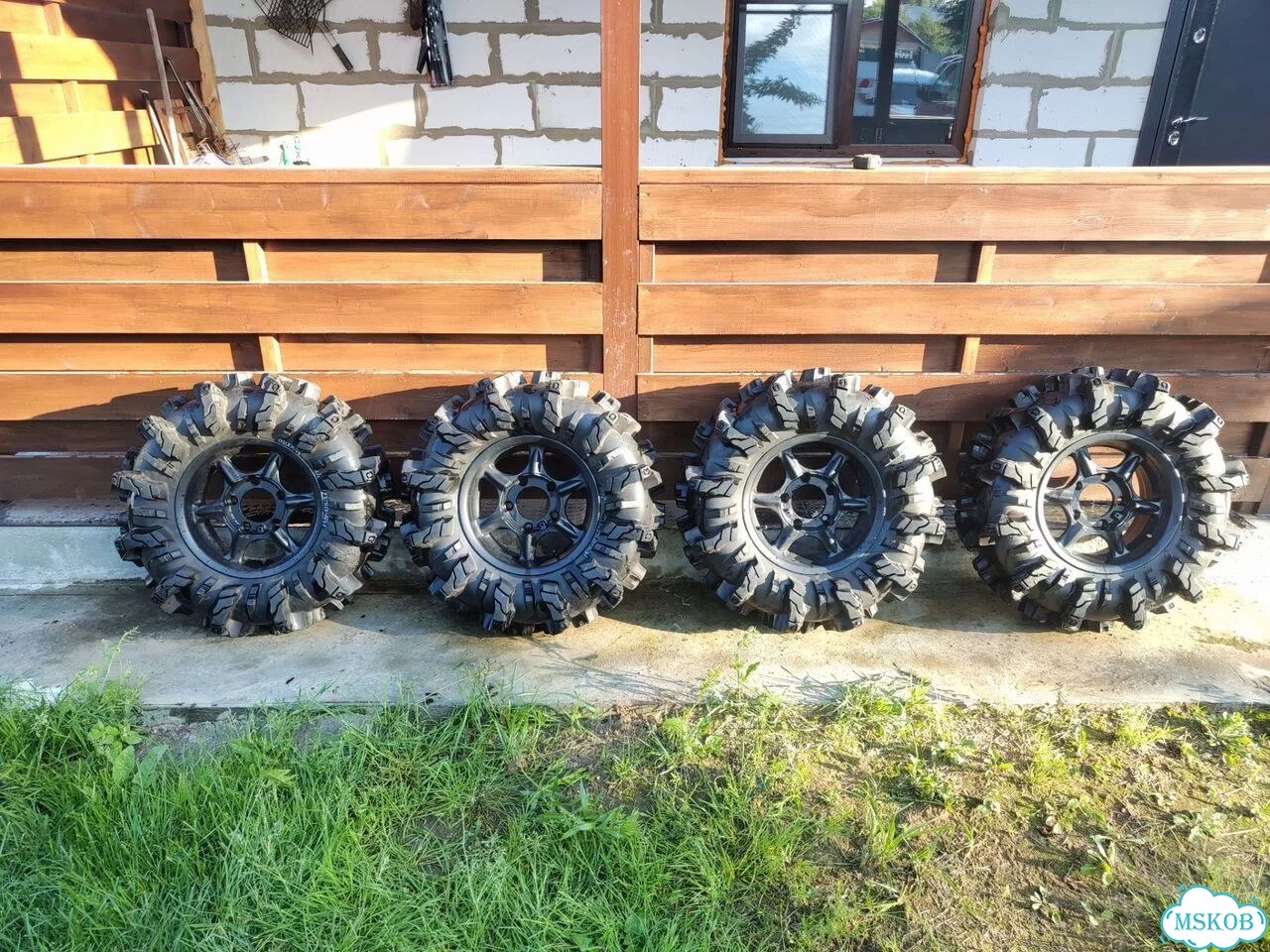 Interco black mamba 30x10R14 фото 1