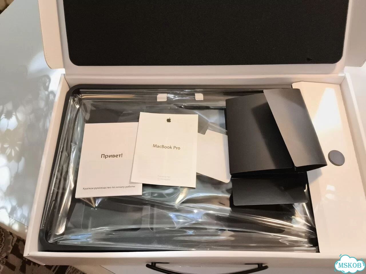 Коробочка от Apple macbook pro фото 4