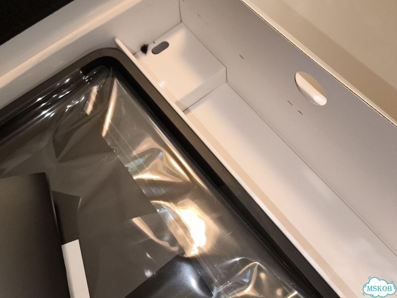 Коробочка от Apple macbook pro фото 8