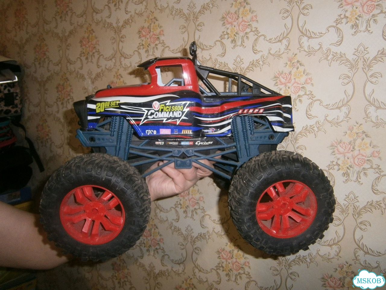 Радиоуправляемая модель Traxxas Stamped фото 1