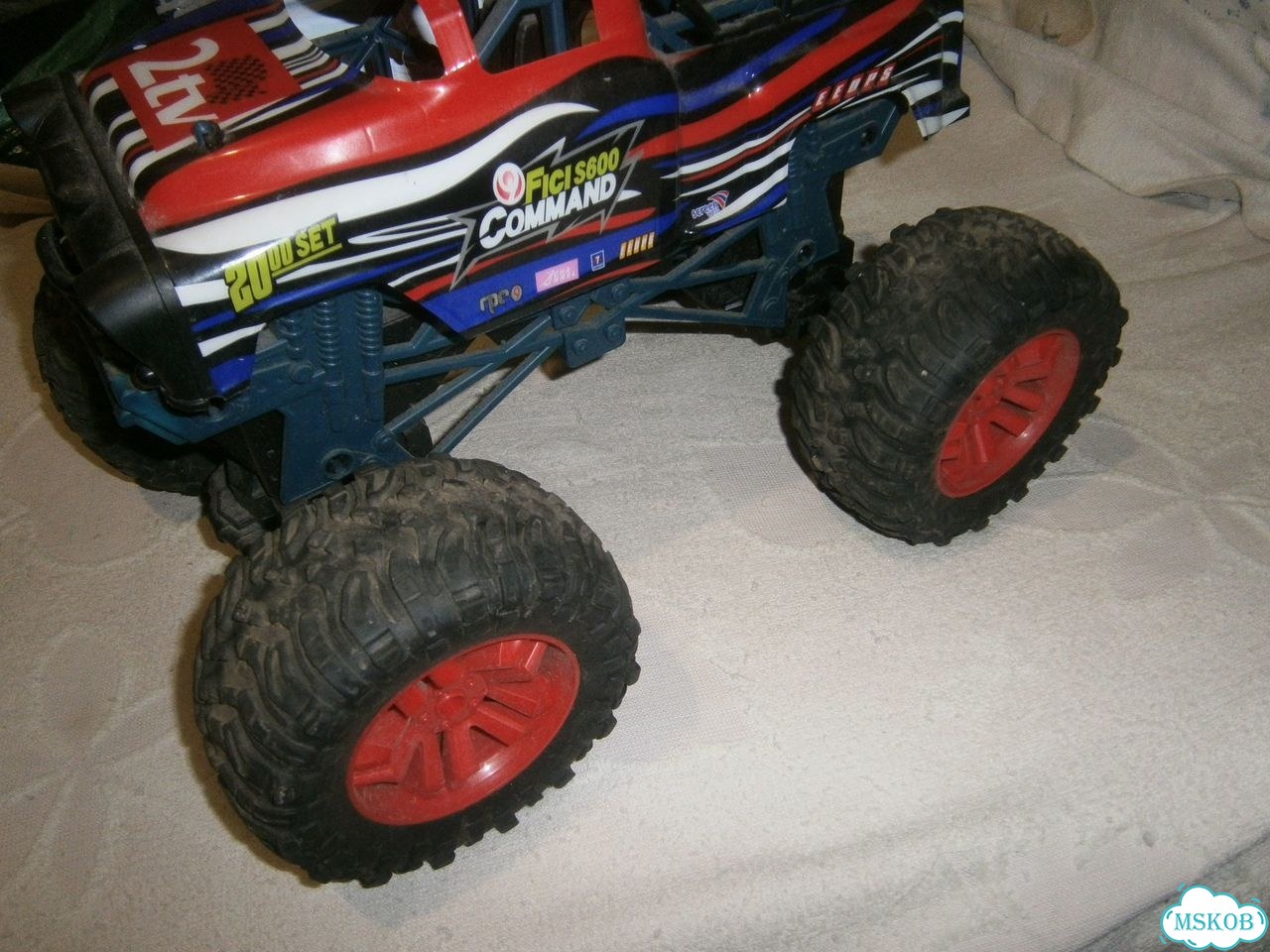 Радиоуправляемая модель Traxxas Stamped фото 7