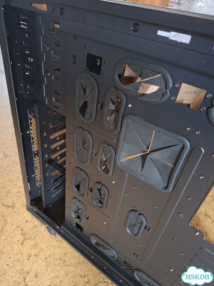 Корпус E-ATX Rosewill Blackhawk-Ultra фото 7