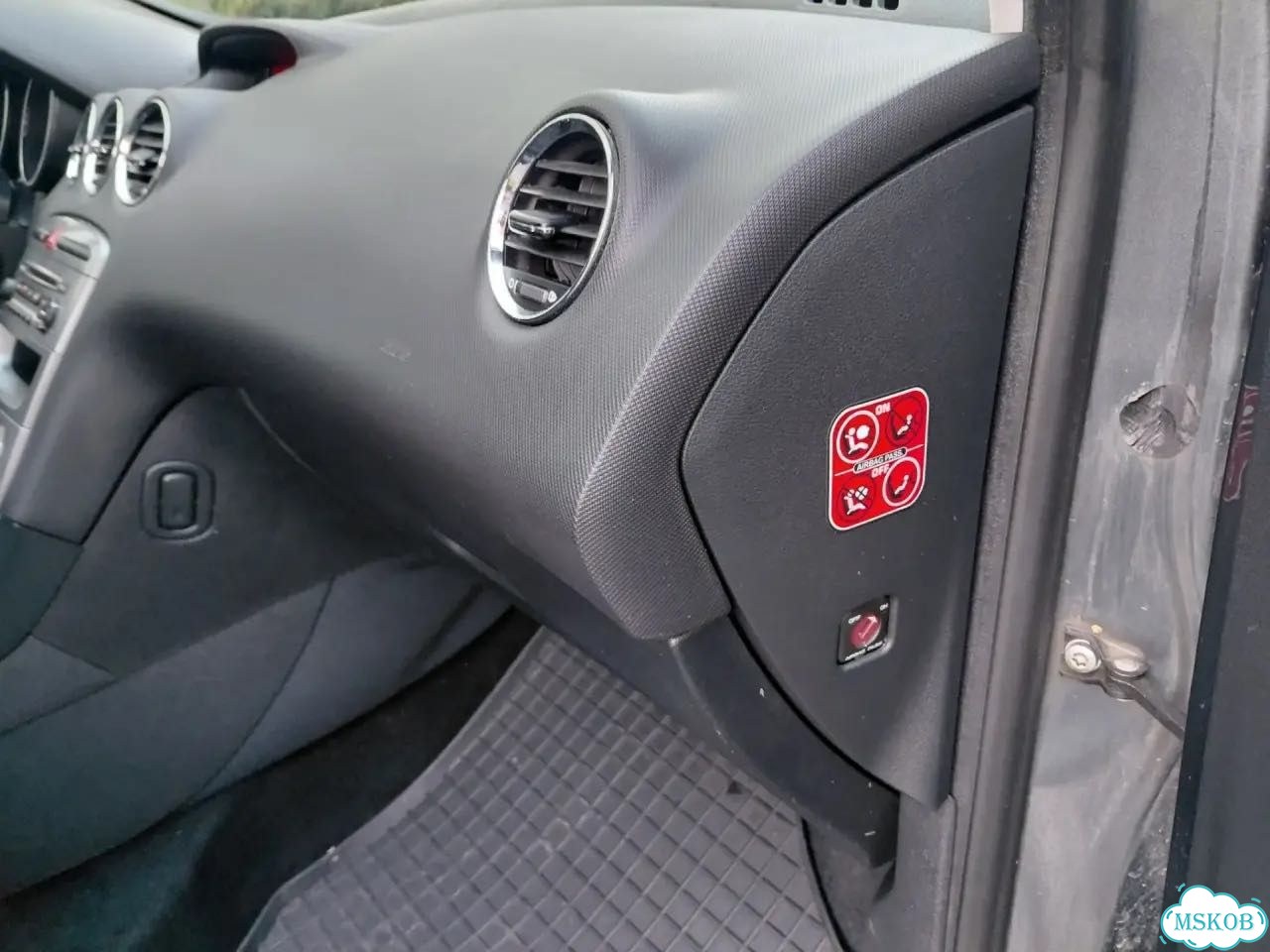 Peugeot 308 1.6 AT, 2010, 152 100 км фото 12