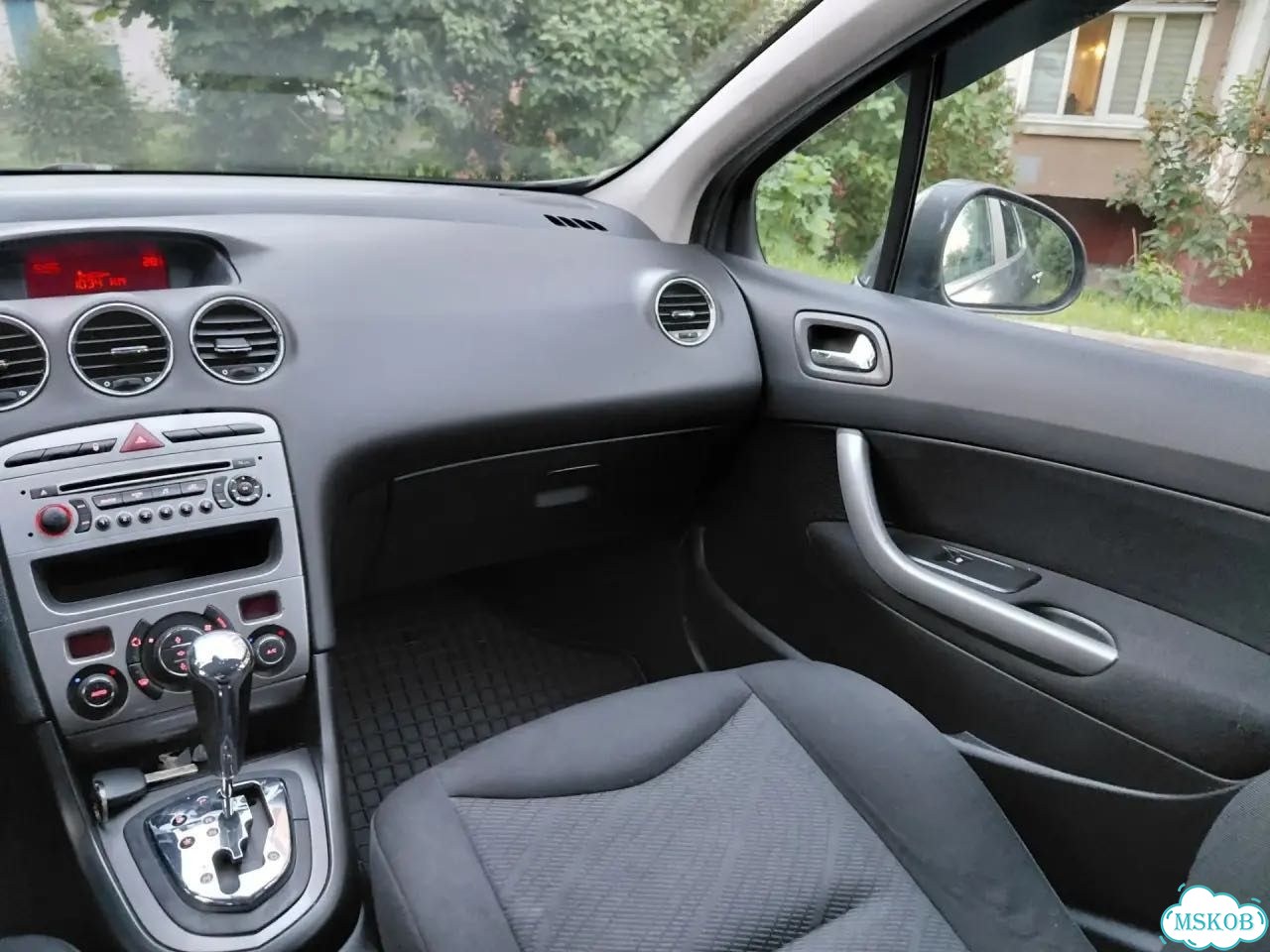 Peugeot 308 1.6 AT, 2010, 152 100 км фото 18
