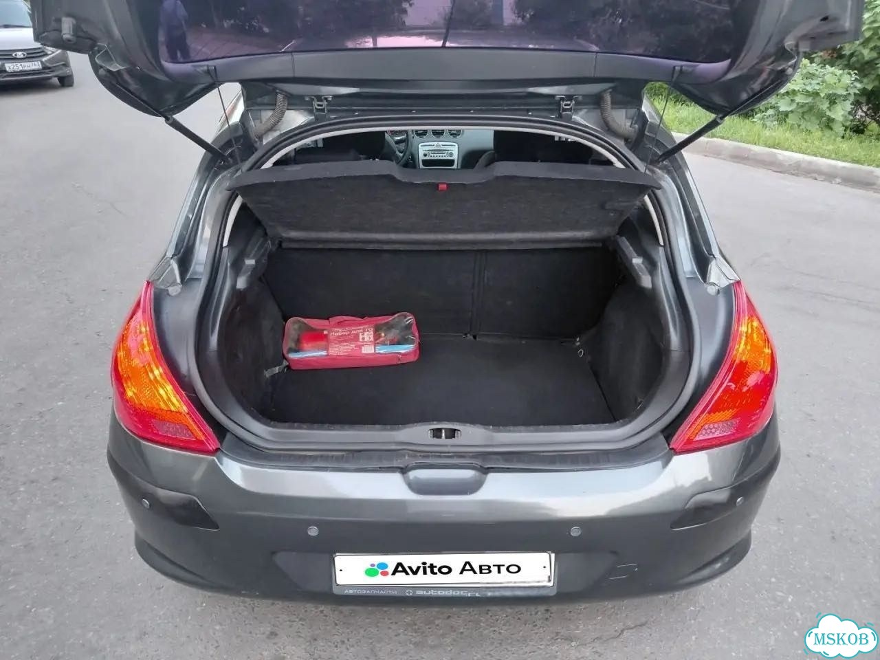 Peugeot 308 1.6 AT, 2010, 152 100 км фото 8